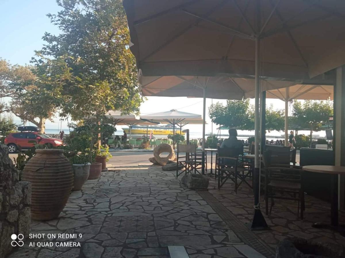 Vasilis Travlos Apartment Poros  Exteriér fotografie